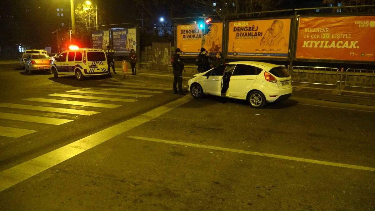 Diyarbakır'da sakız kutusuna gizlenmiş uyuşturucu ele geçirildi