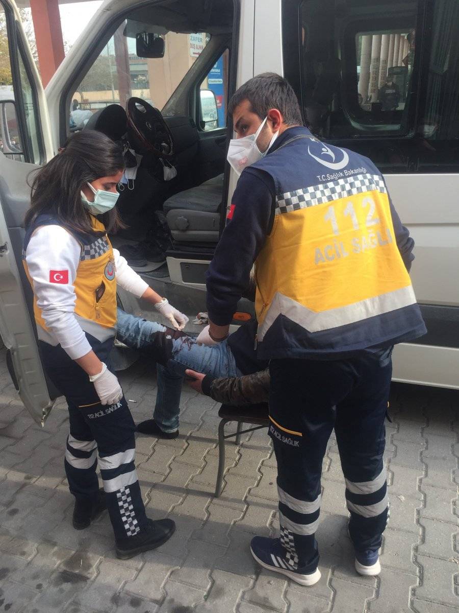 Adana'da uyurken bıçaklandı