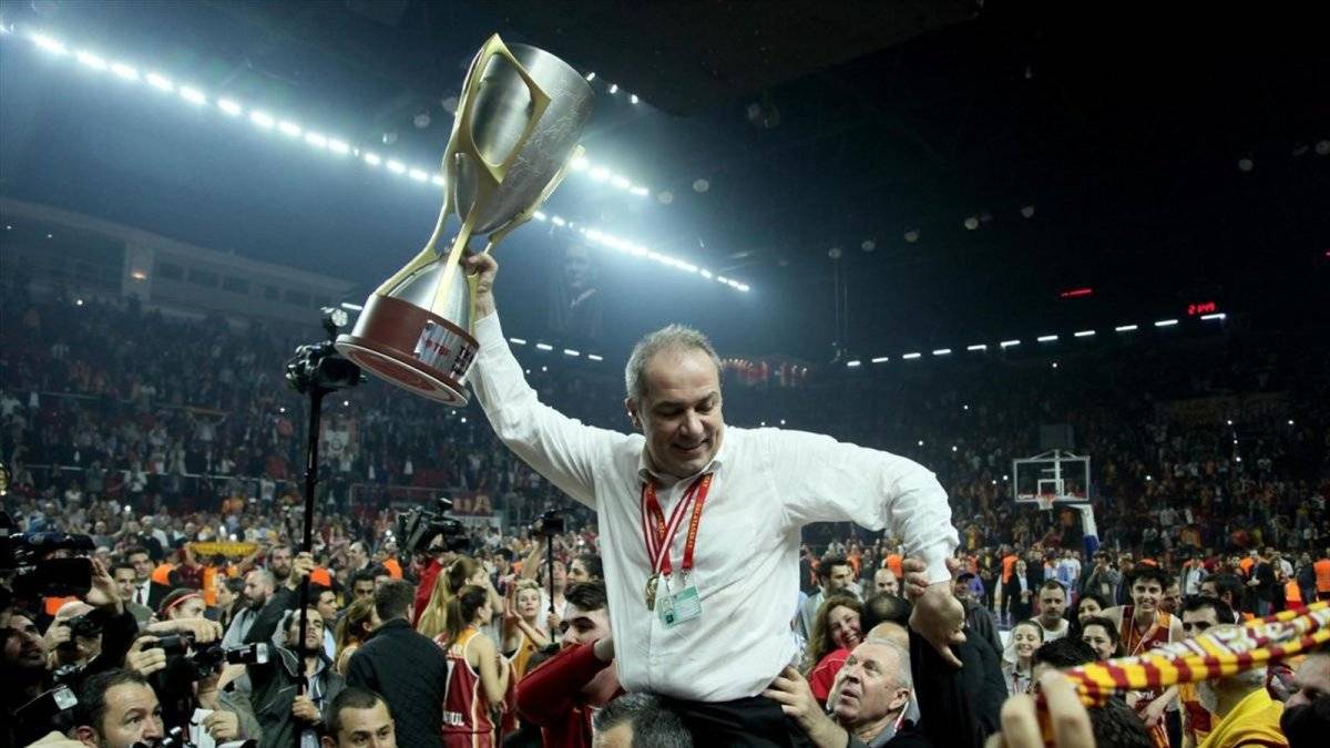 Galatasaray'ın yeni başantrenörü Ekrem Memnun oldu