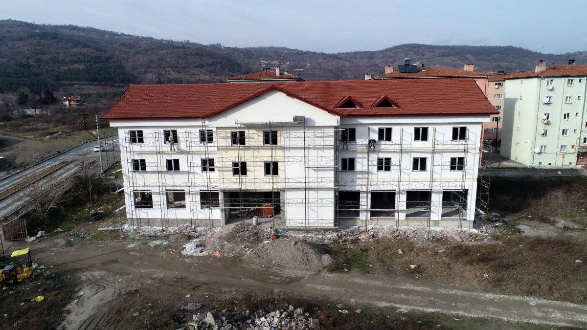 Mesut Özil'den memleketi Zonguldak'a spor kompleksi