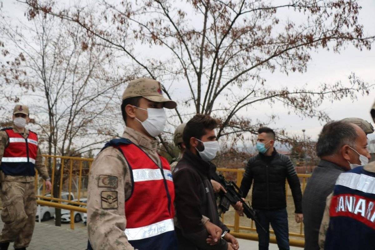Diyarbakır'da PKK'ya yardım yapanlara operasyon: 6 tutuklama