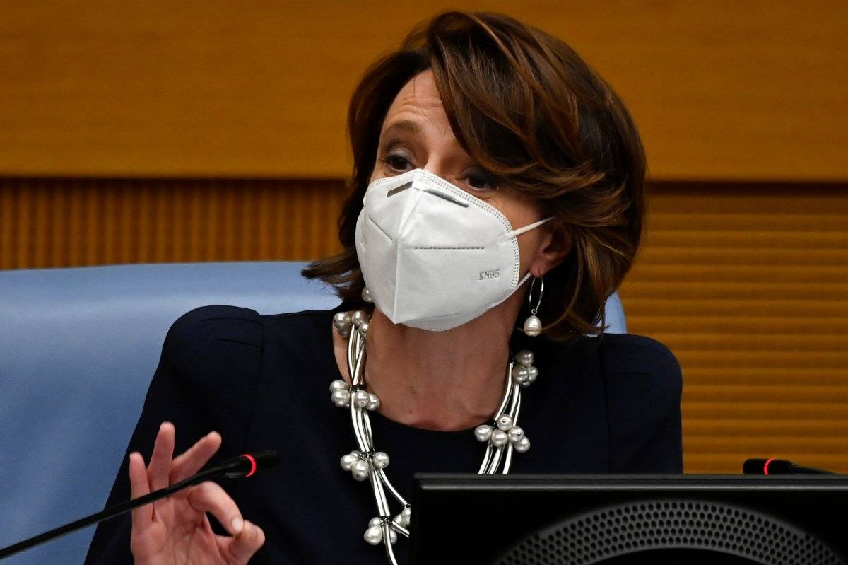 İtalya'da 2 bakan ve 1 bakan yardımcısı istifa etti