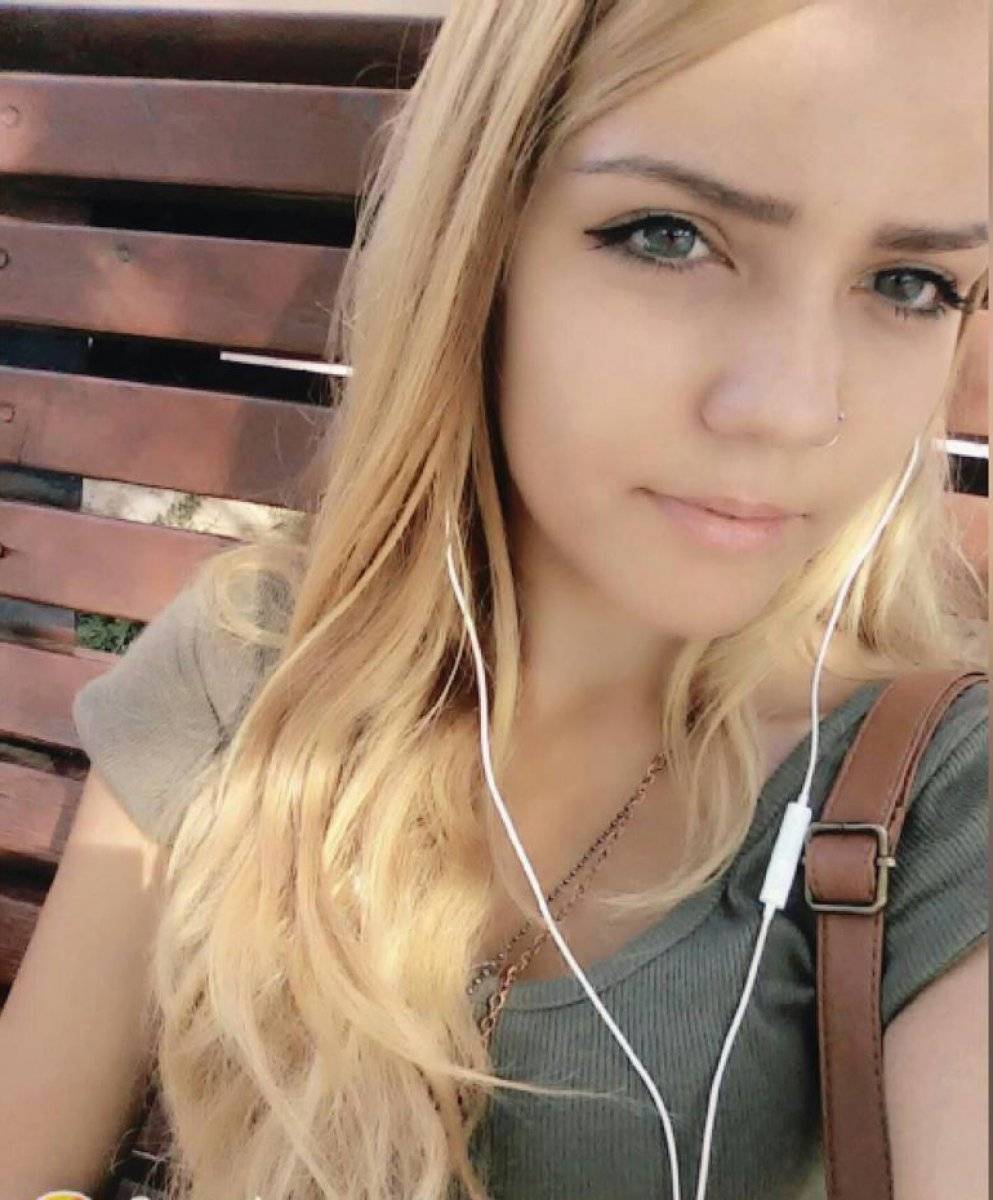 Antalya'da otomobile açılan ateş sonucu ölen genç kadının davası görüldü