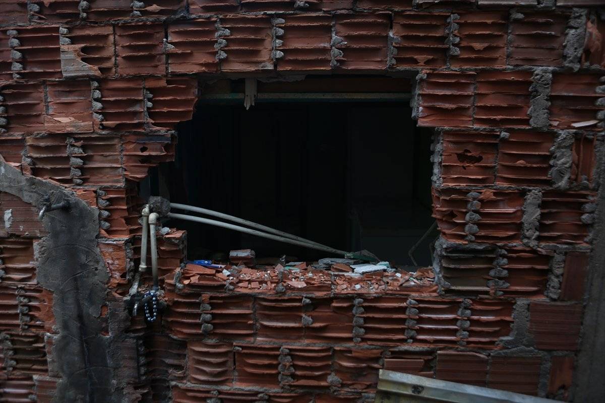 Trabzon'da yangınla yok olan mahallede hasar tespiti yapılıyor