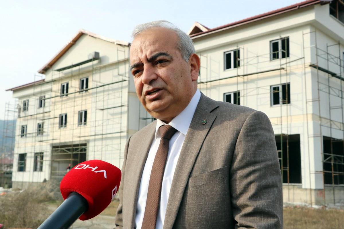 Mesut Özil'den memleketi Zonguldak'a spor kompleksi