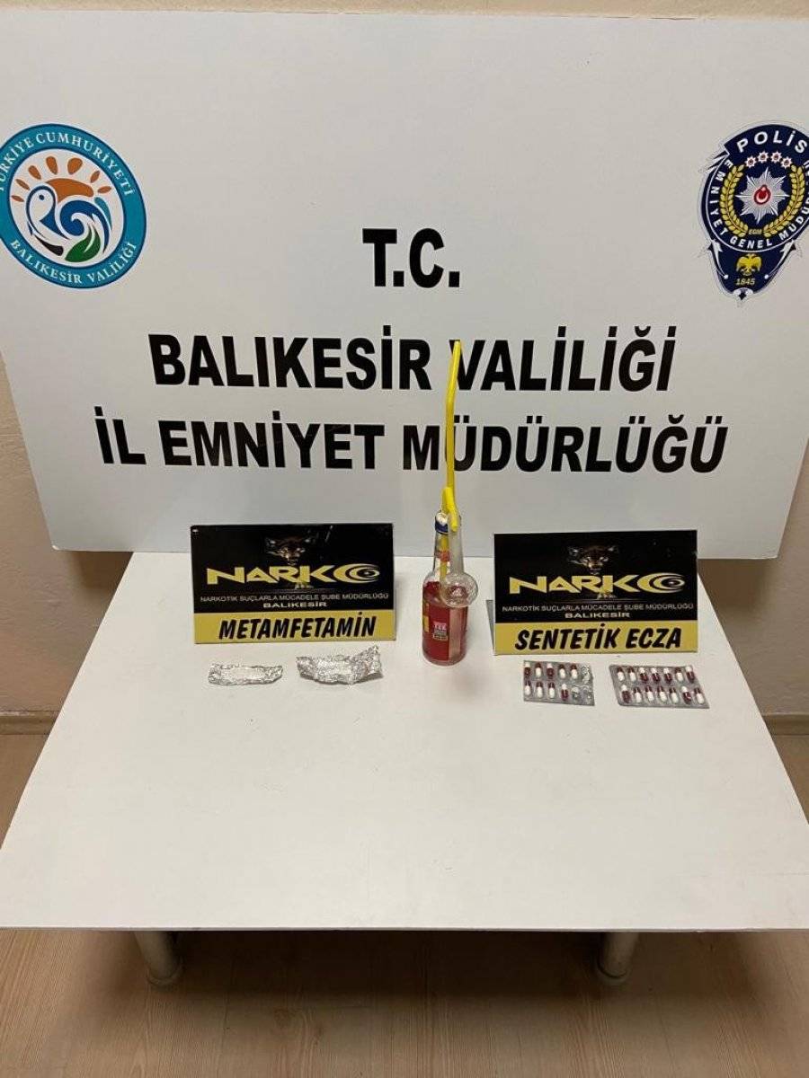 Balıkesir'de uyuşturucu operasyonu: 11 kişi yakalandı