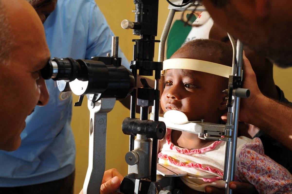 İHH'dan 14 bin kişiye katarakt ameliyatı