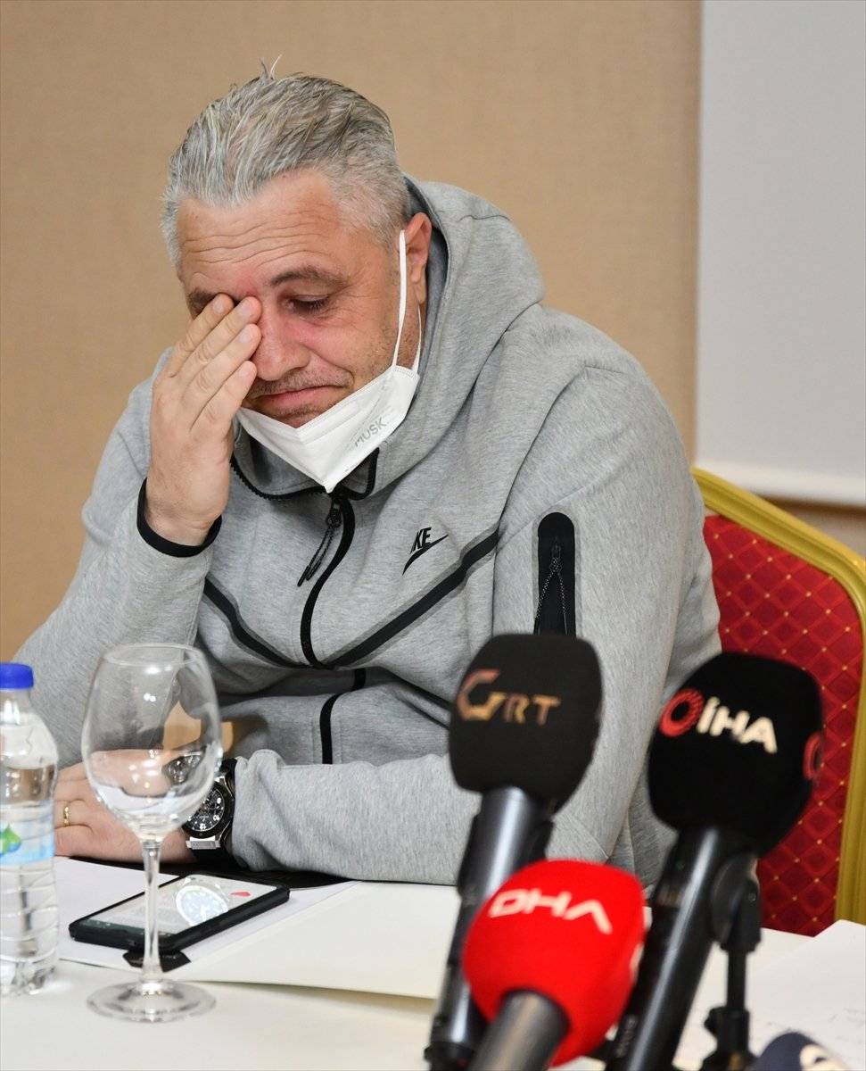 Teknik direktör Sumudica'dan Gaziantep FK'ye gözyaşlarıyla veda