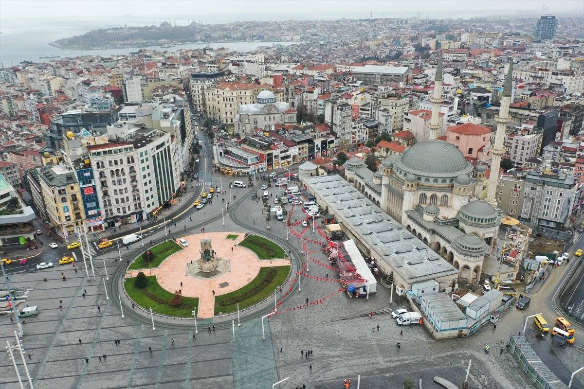Taksim'de cami ve AKM inşaatında son aşama