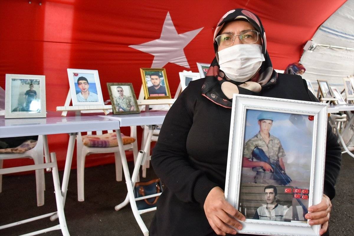 Diyarbakır anneleri, 500 gündür evlatları için nöbete devam ediyor