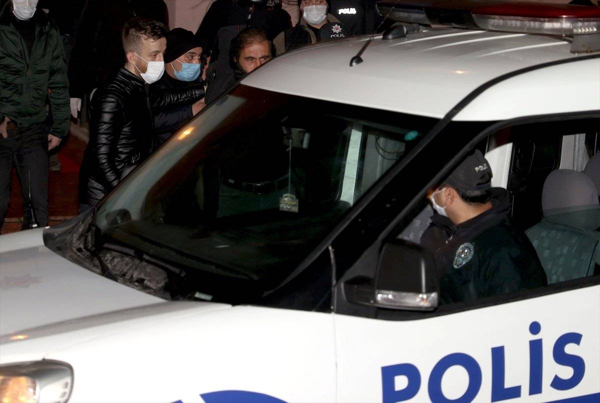 Ankara'da komşular arasında 'gürültü' kavgası: 4 yaralı