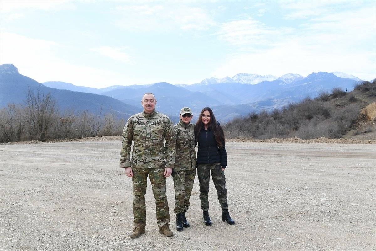 Azerbaycan Cumhurbaşkanı İlham Aliyev, Şuşa'yı ziyaret etti