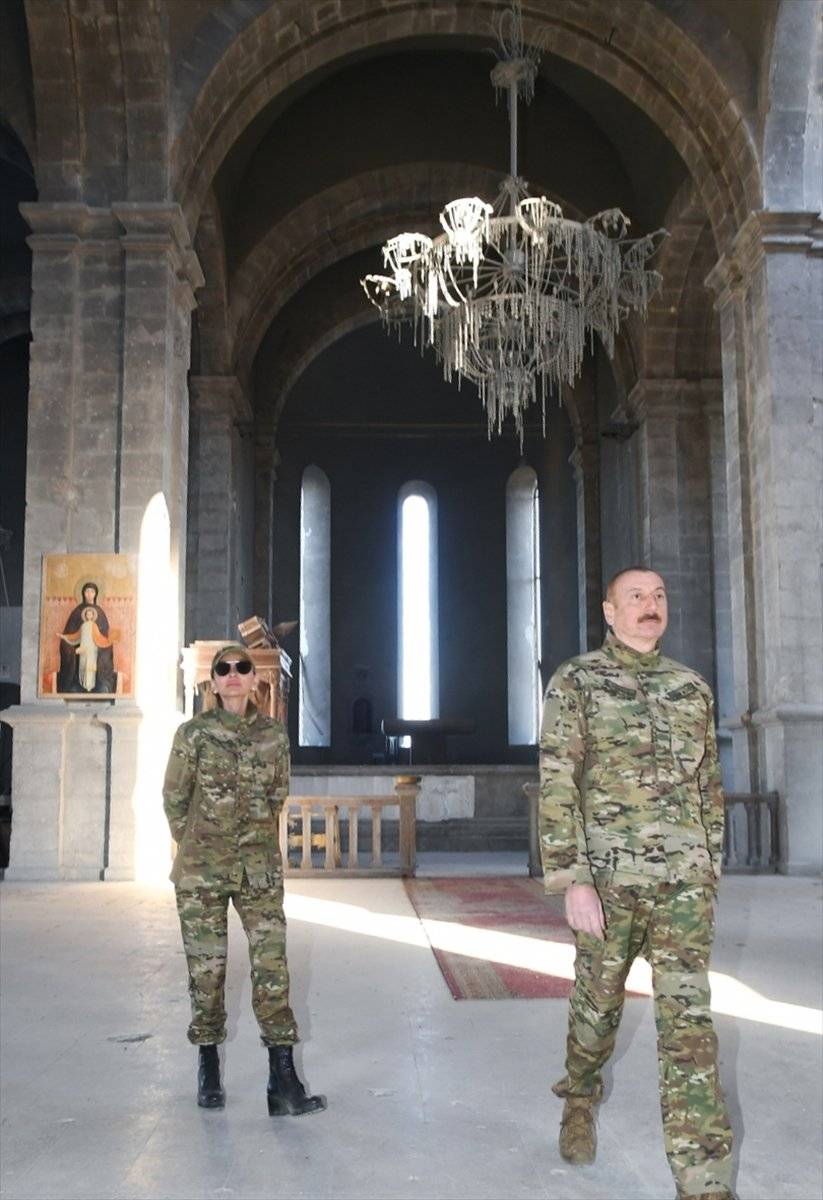 Azerbaycan Cumhurbaşkanı İlham Aliyev, Şuşa'yı ziyaret etti