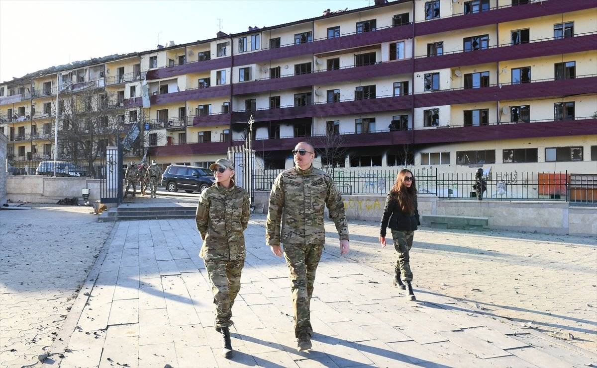 Azerbaycan Cumhurbaşkanı İlham Aliyev, Şuşa'yı ziyaret etti