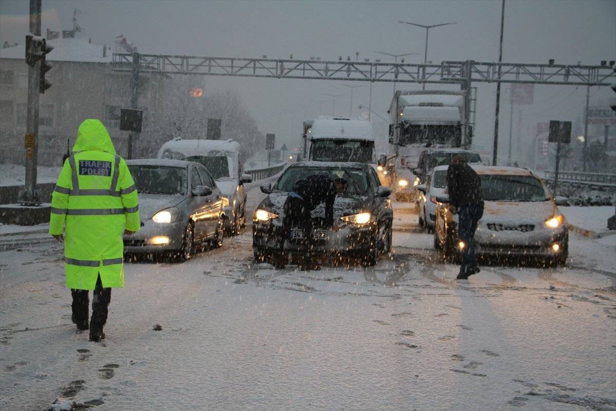 Kar etkisine giren Türkiye'de 5 günlük hava durumu