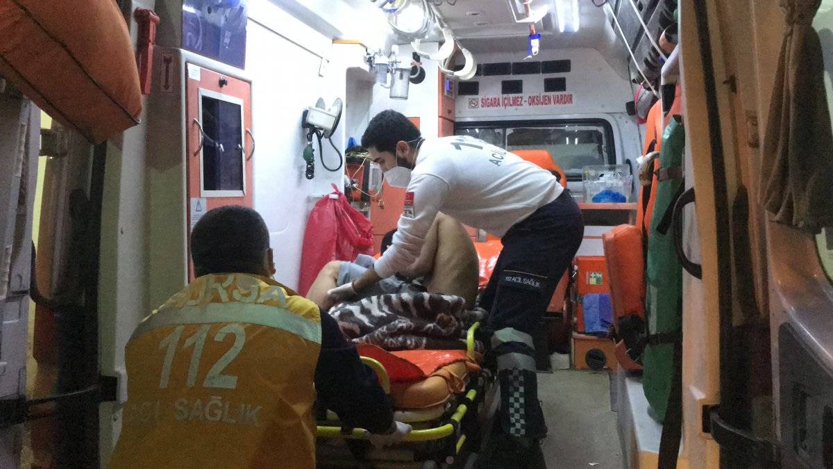 Bursa'da 3 arkadaş, sahte alkolden zehirlendi