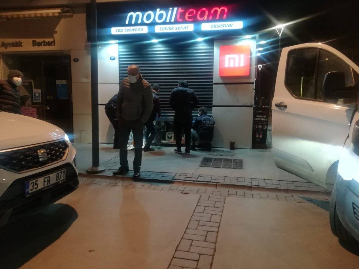 İzmir'de 13 yaşındaki çocuktan, 20 bin liralık hırsızlık