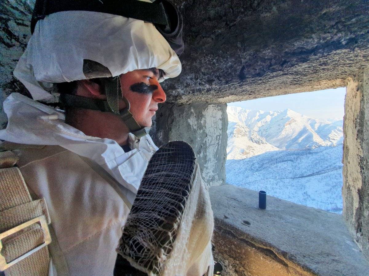 MSB'den karlar altında Mehmetçik paylaşımı: Mehmetler sağ olsun