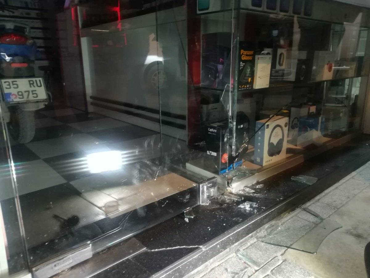 İzmir'de 13 yaşındaki çocuktan, 20 bin liralık hırsızlık