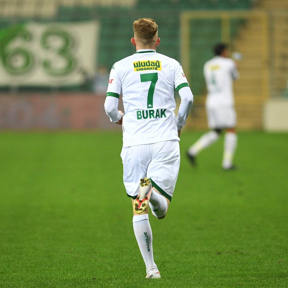 Fenerbahçe Burak Kapacak için pazarlık masasında