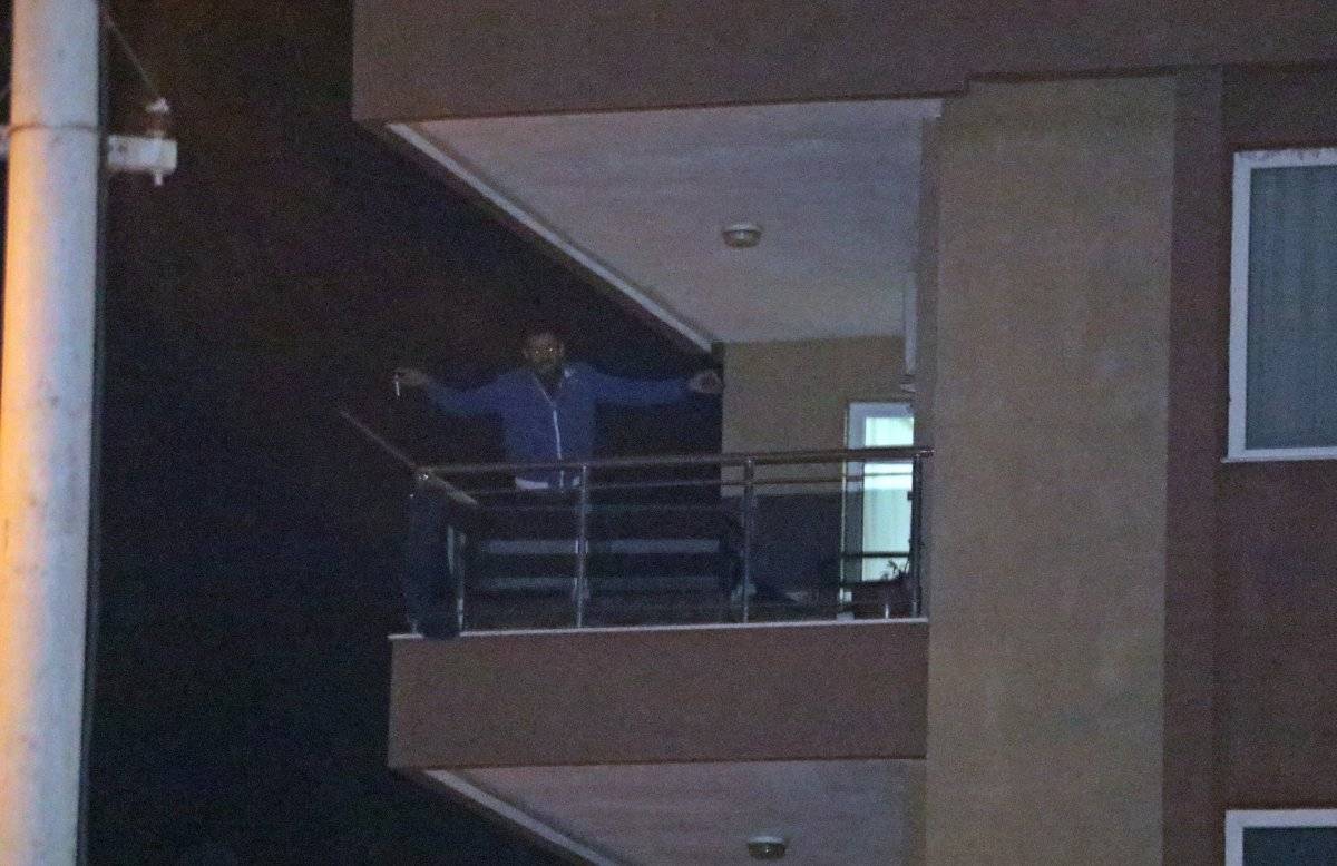 Antalya'da KADES kullanan kadın, eşinin şiddetinden kurtarıldı