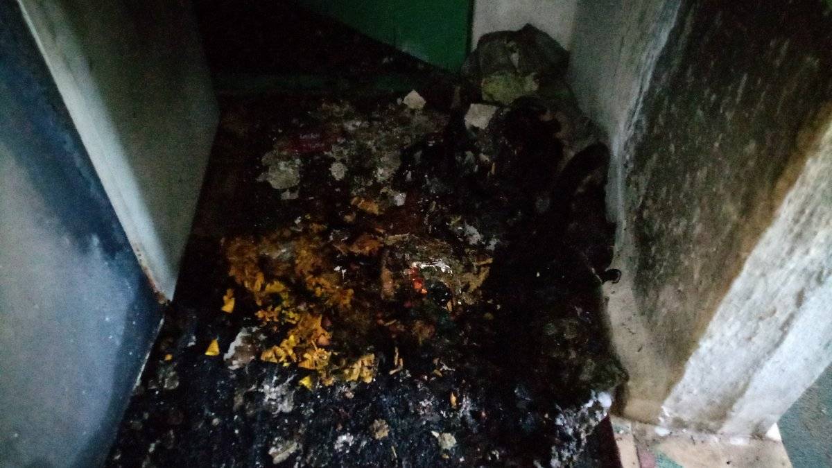 Tekirdağ'da sobayı benzinle yakmaya çalışınca ev yandı