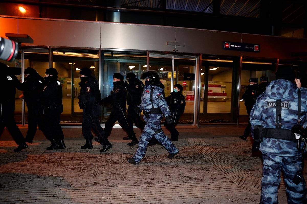 Rus muhalif lider Navalny, Moskova'ya dönüyor