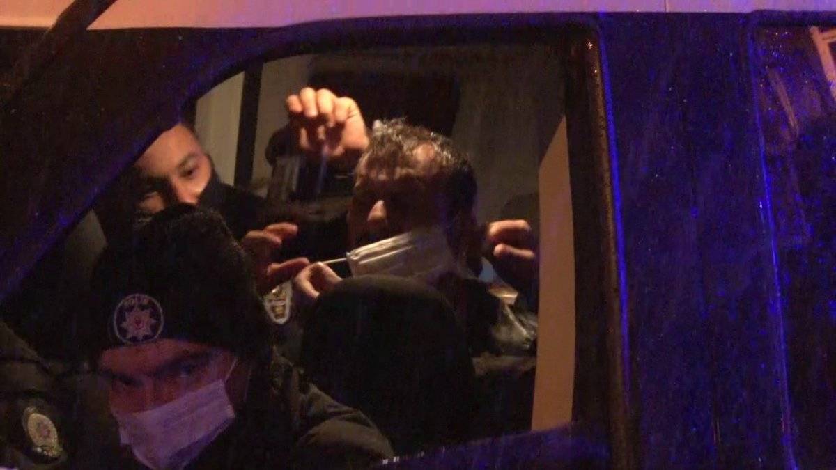 Sancaktepe'de bir kişi eşini bıçakladı