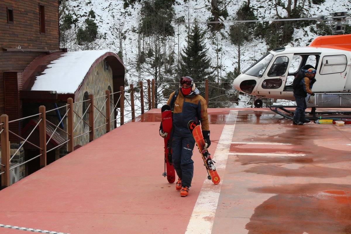 Rize Kaçkarlar'da heliski heyecanı başladı