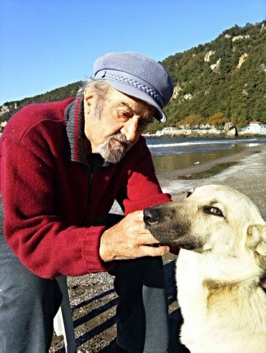 Yeşilçam oyuncusu Ekrem Gökkaya, hayatını kaybetti