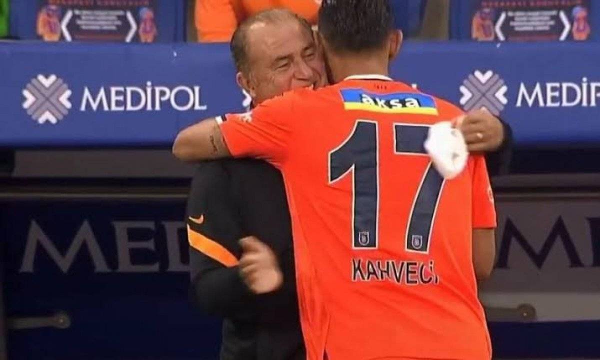 İrfan Can Kahveci, Fatih Terim'i takibe aldı