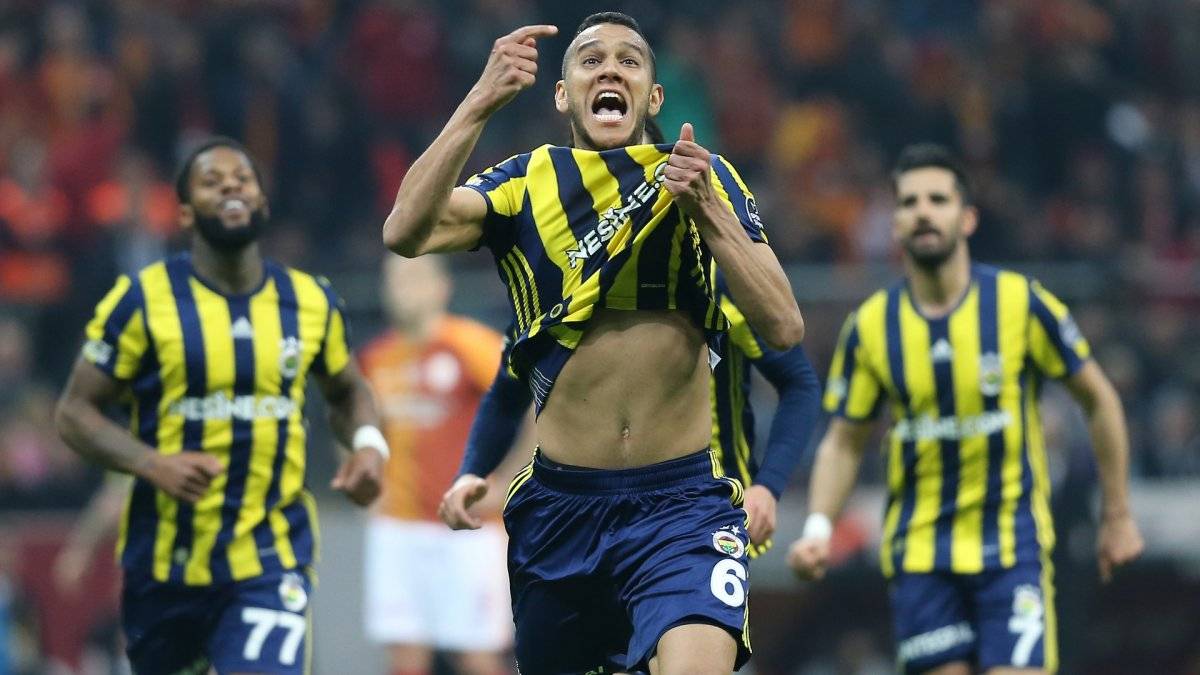 Josef de Souza Galatasaray'a yine gol attı