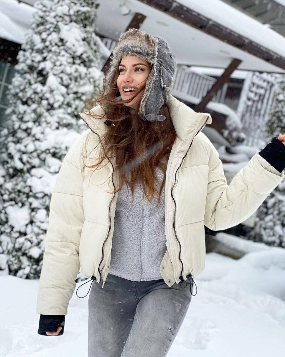 İstanbul’daki kar yağışı ünlü isimleri mutlu etti