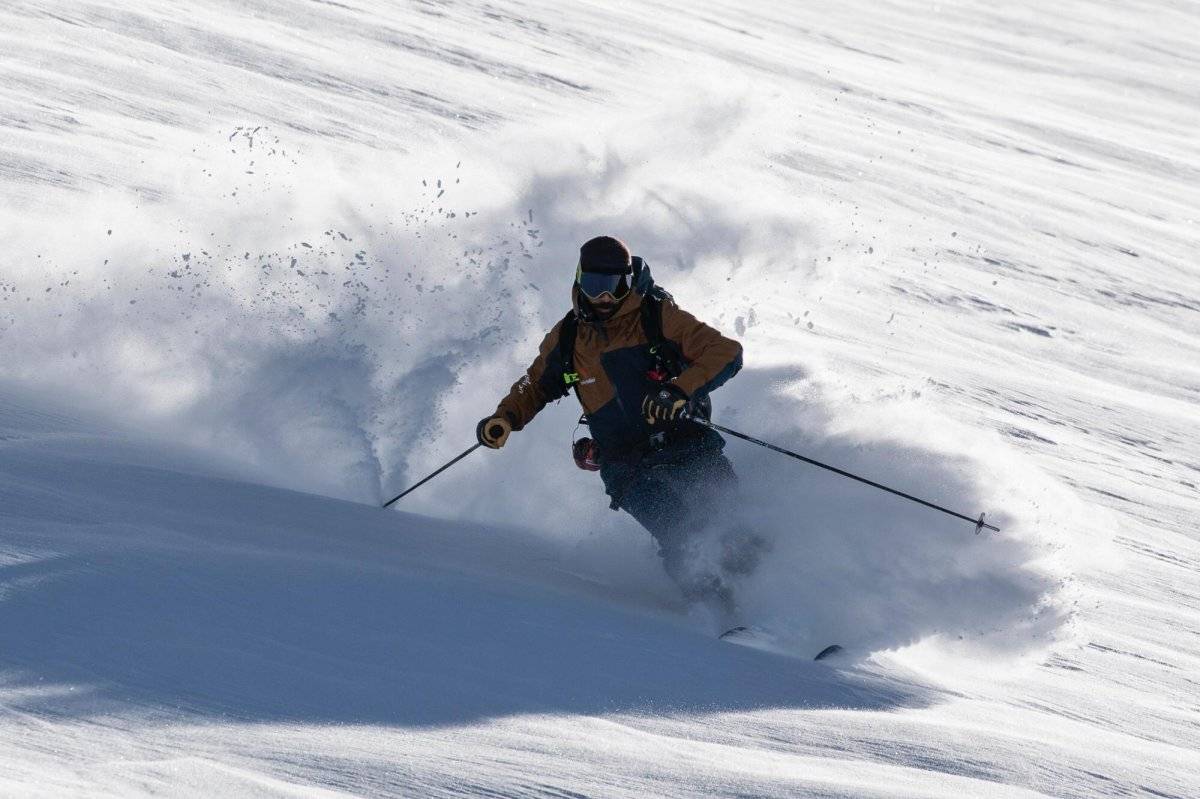 Rize Kaçkarlar'da heliski heyecanı başladı