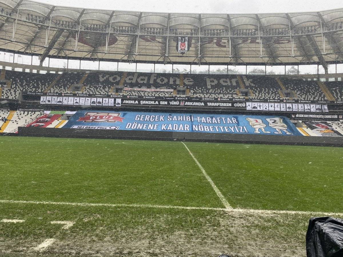 Vodafone Park'ta zeminin son hali
