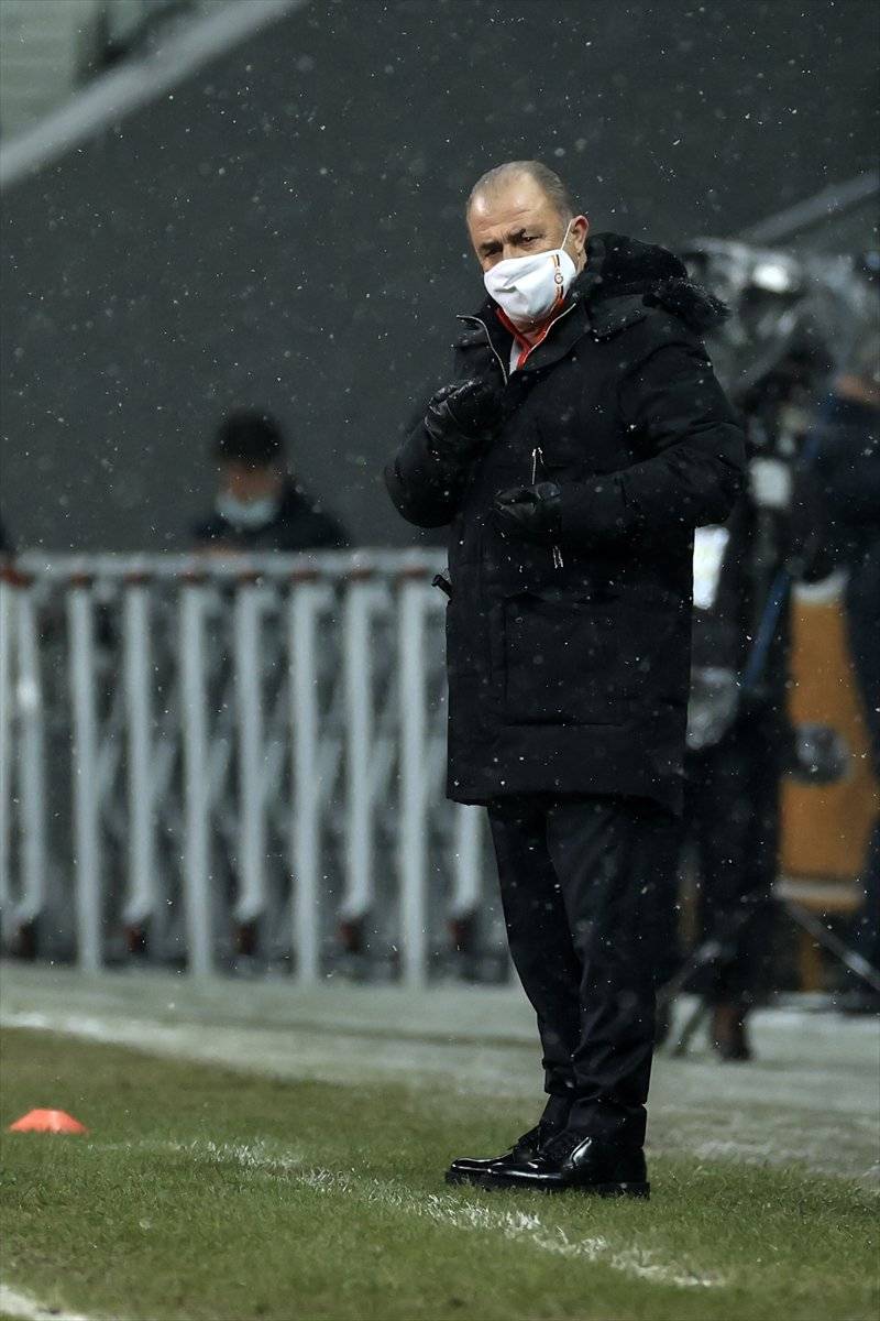 Fatih Terim: Diagne'nin kırmızı kartı doğru