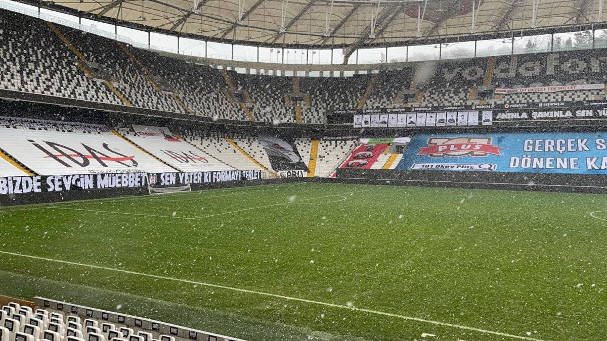 Vodafone Park'ta zeminin son hali