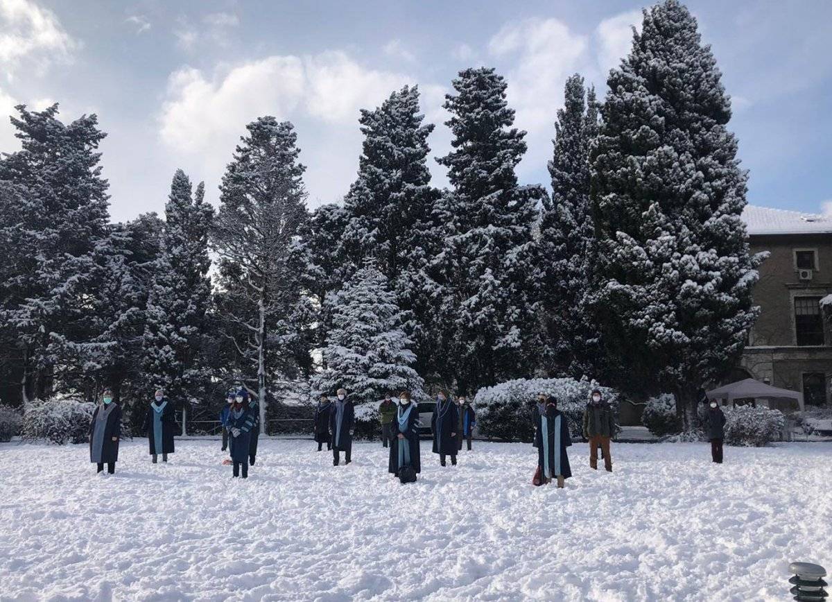 Boğaziçi akademisyenlerinden alkışlı protesto