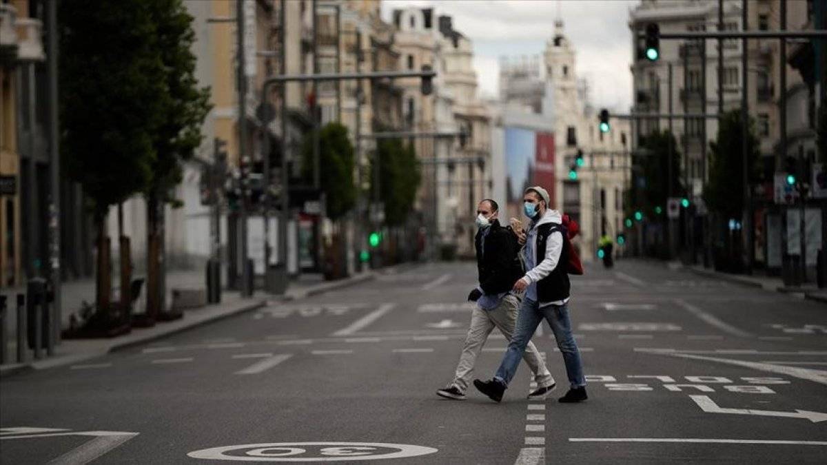 Dünyada koronavirüsten iyileşenlerin sayısı 68 milyonu geçti