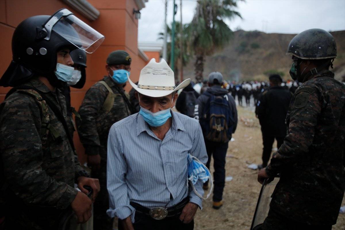 Guatemala'da ABD'ye hareket eden göçmenlere müdahale