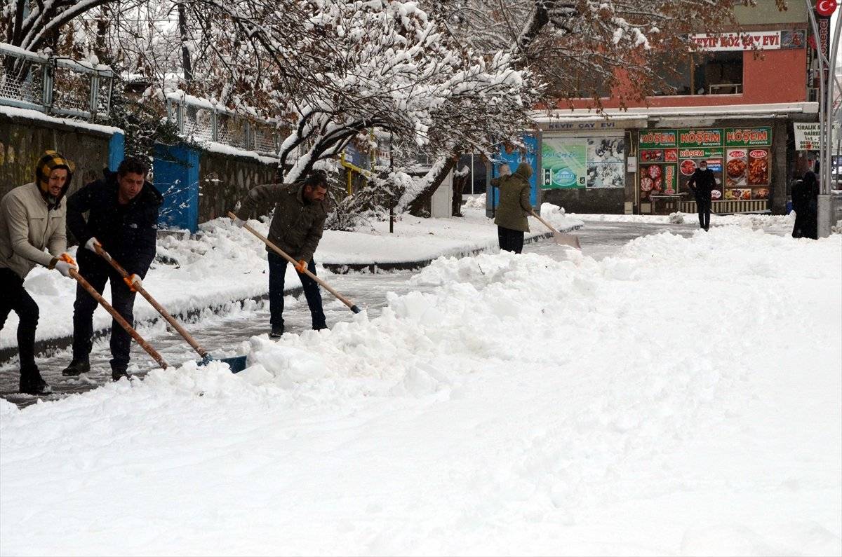Doğu Anadolu için yoğun kar ve çığ uyarısı