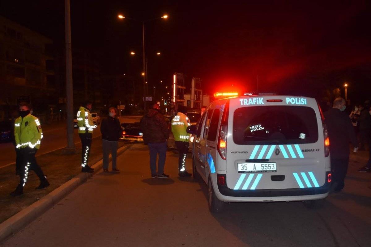 İzmir’de zincirleme kazalar peş peşe geldi: 14 araç hasar gördü