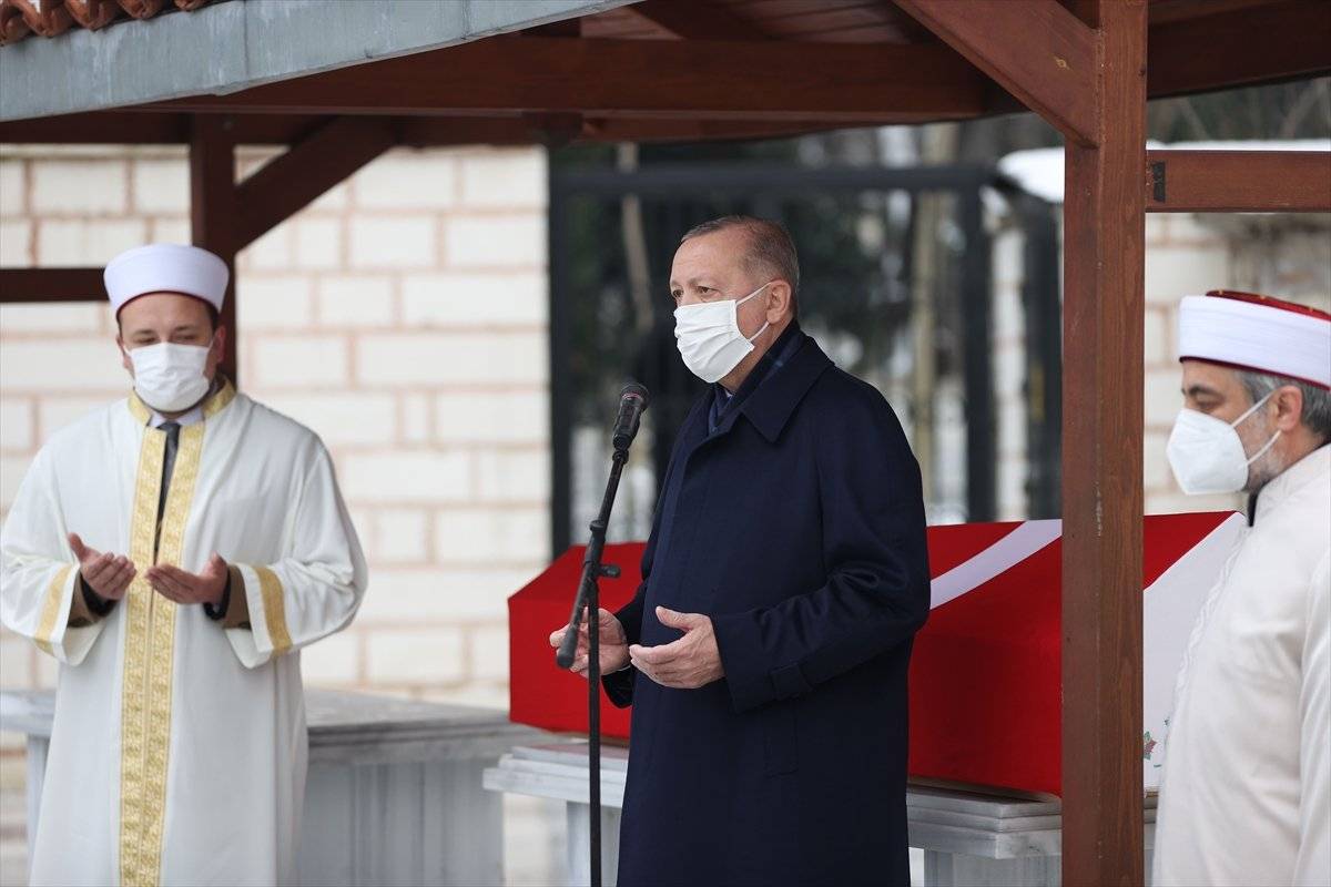 Cumhurbaşkanı Erdoğan, Nur Vergin'in cenaze törenine katıldı