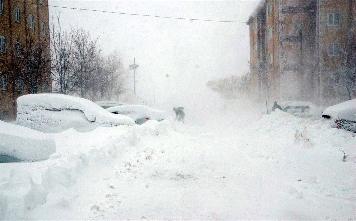 Doğu Anadolu için yoğun kar ve çığ uyarısı