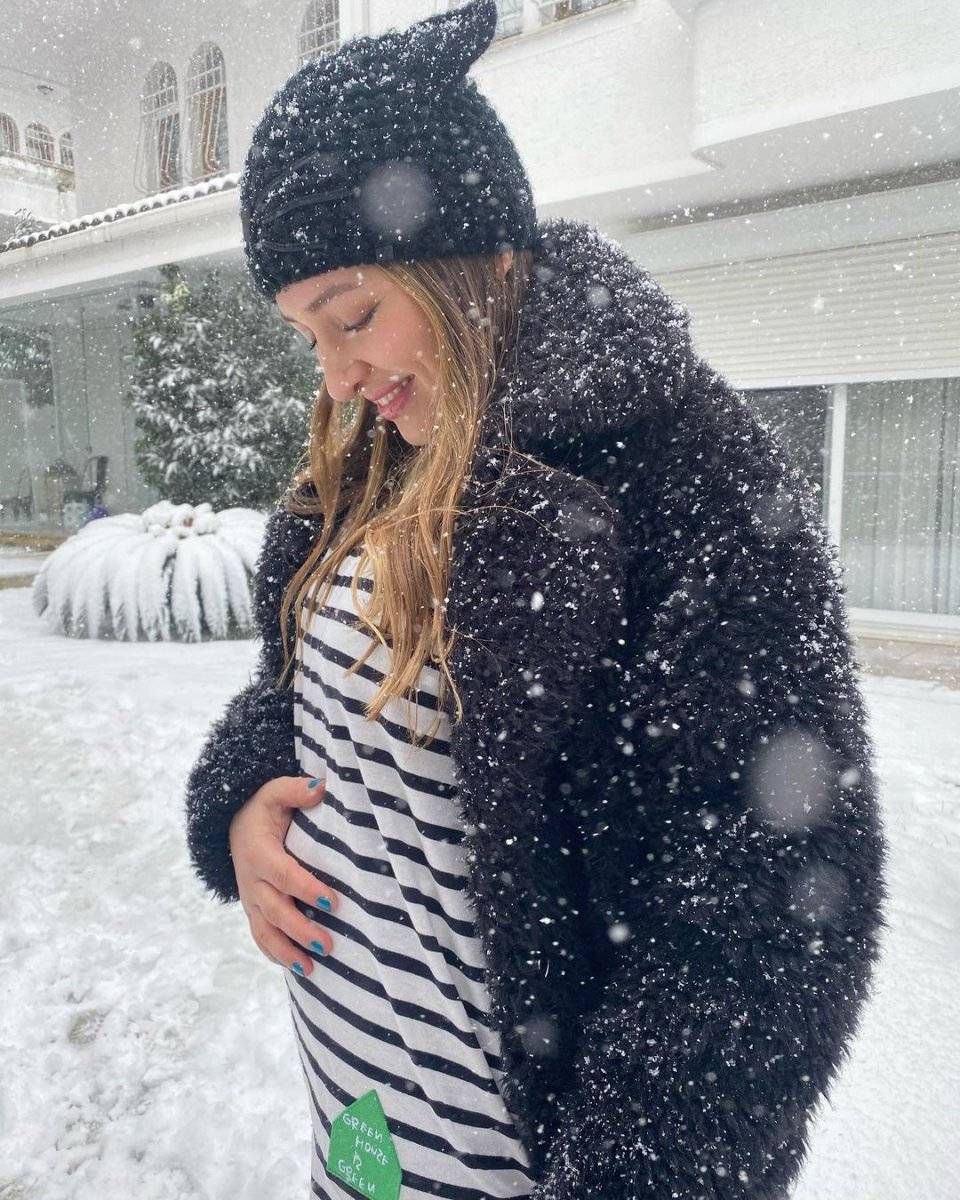 Nurdan Büyükak'ın bebeği göründü