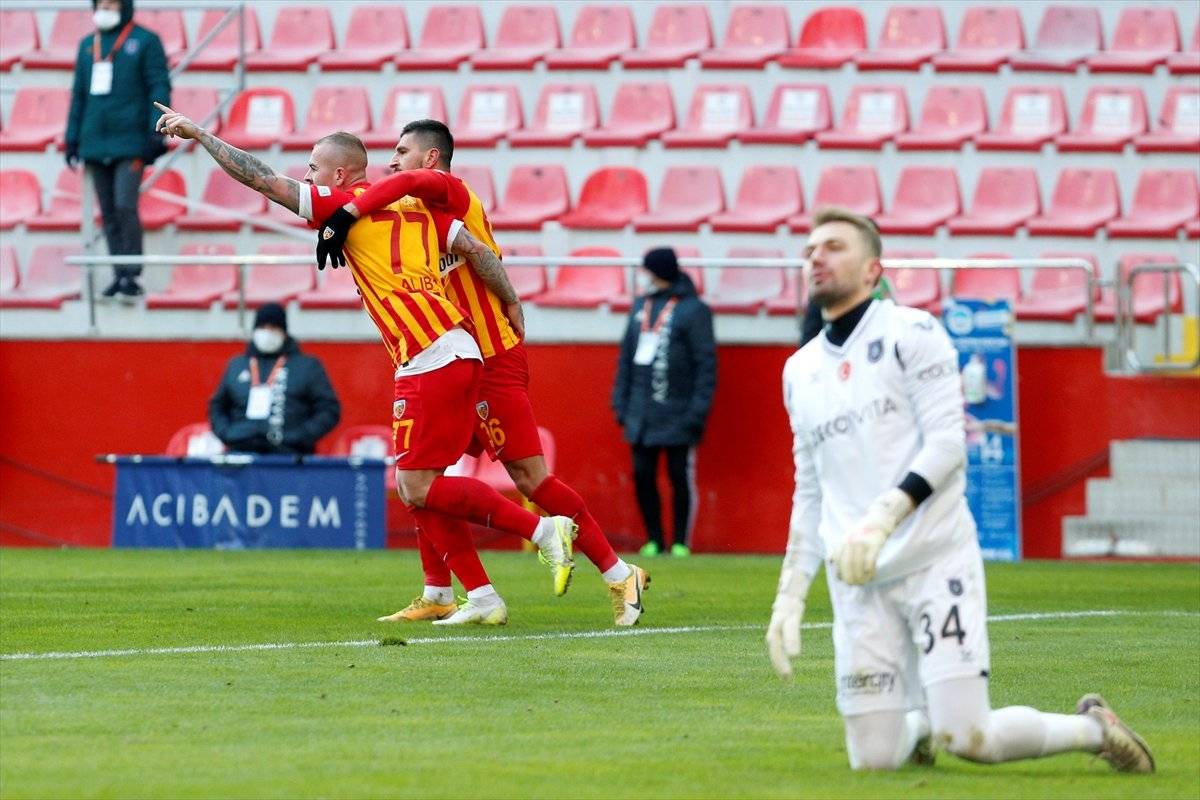 Başakşehir, Kayserispor'a mağlup oldu