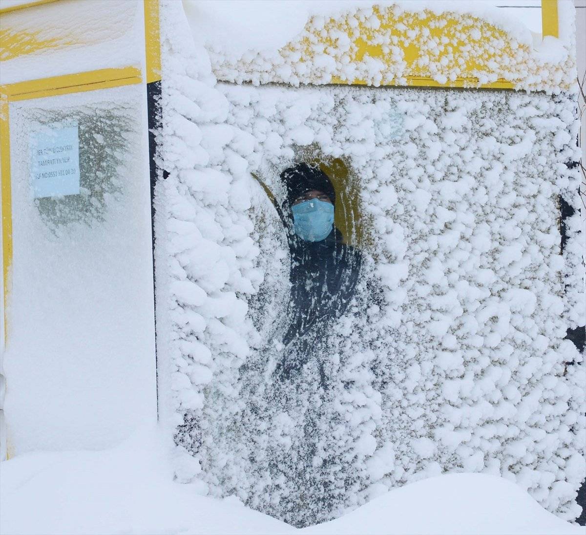 Doğu Anadolu için yoğun kar ve çığ uyarısı