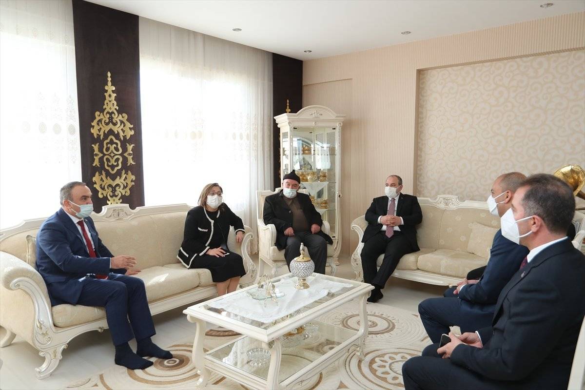 Mustafa Varank'ın mesajı