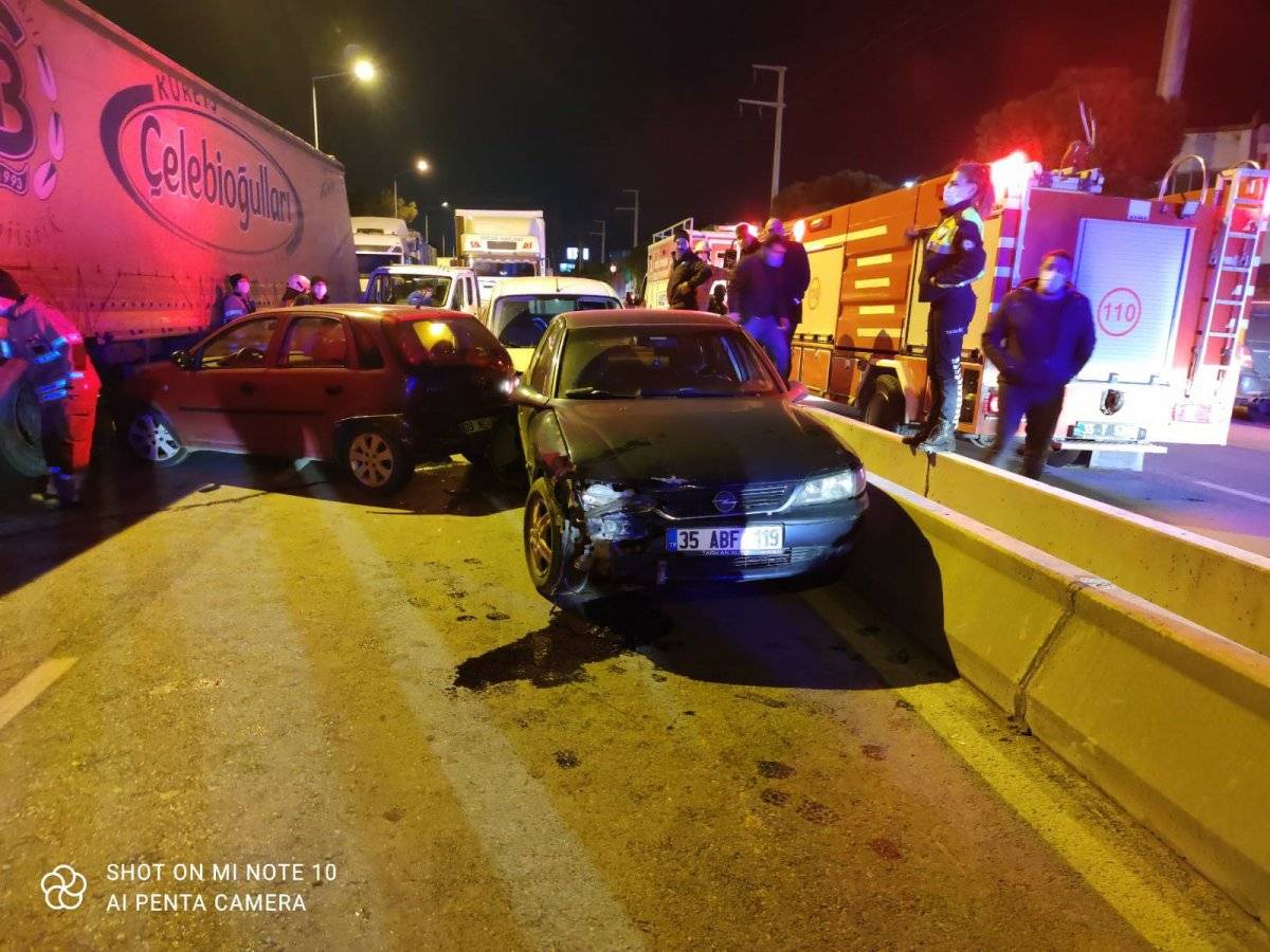 İzmir’de zincirleme kazalar peş peşe geldi: 14 araç hasar gördü