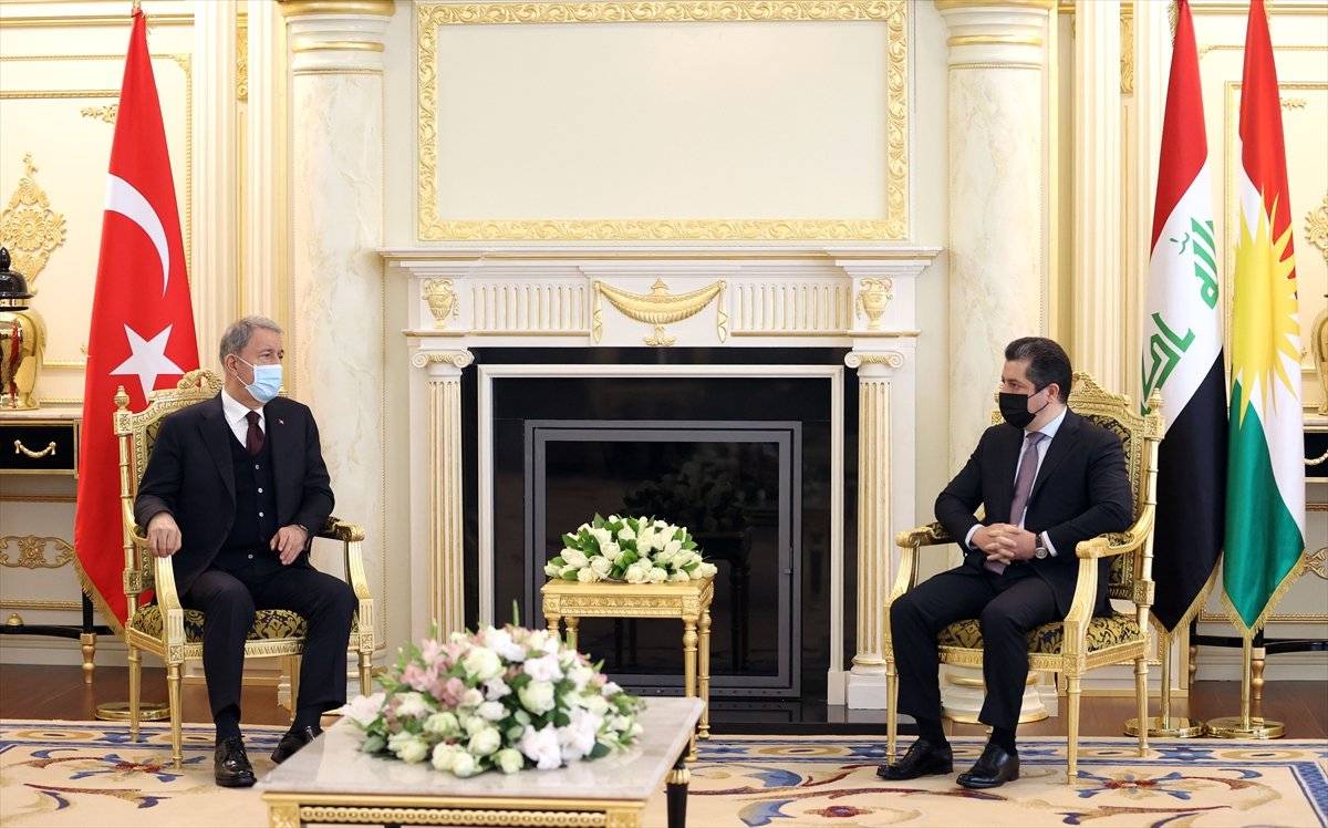 Hulusi Akar, Mesrur Barzani ve Mesud Barzani ile görüştü